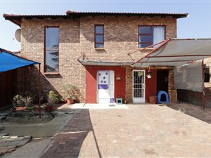 3 Bed House in Dunnottar
