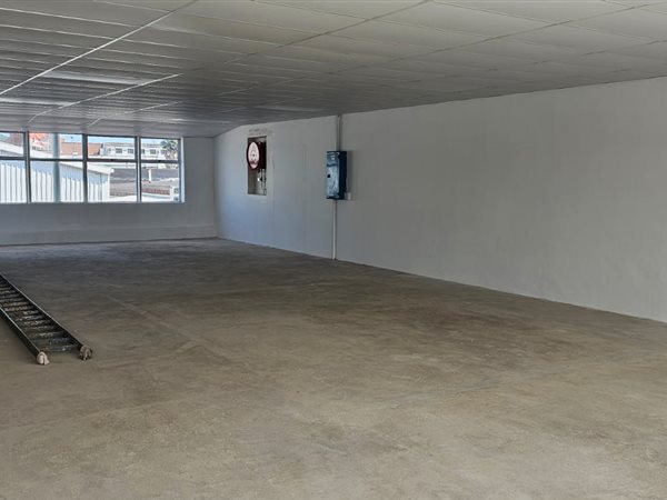 170  m² Commercial space