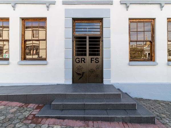 744  m² Commercial space in Mossel Bay Central