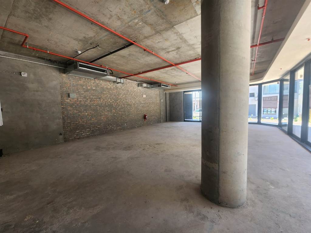 309  m² Retail Space in Claremont photo number 13