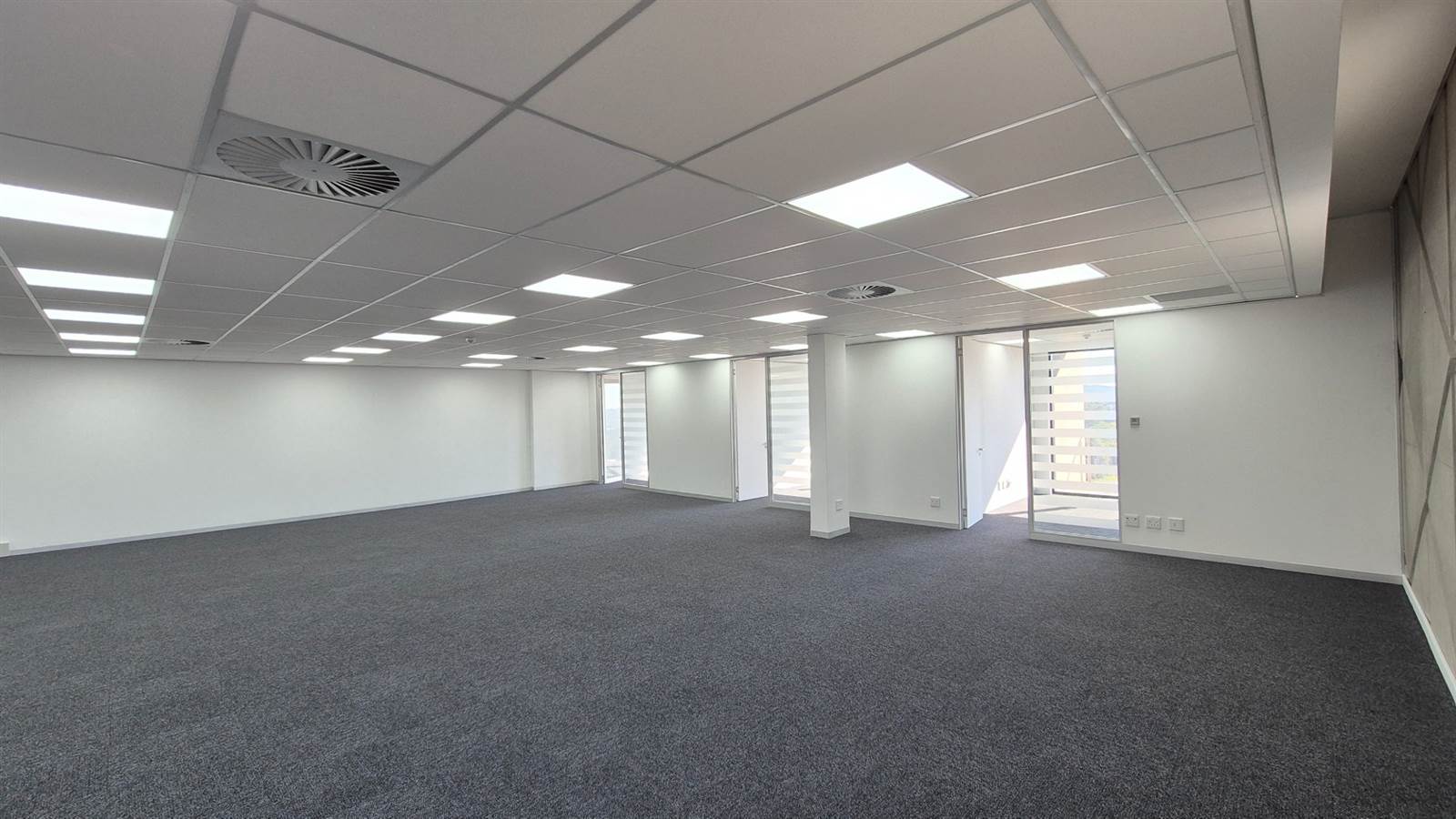 311  m² Office Space in Menlyn photo number 8