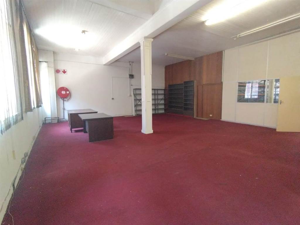 450  m² Industrial space in Durban CBD photo number 3