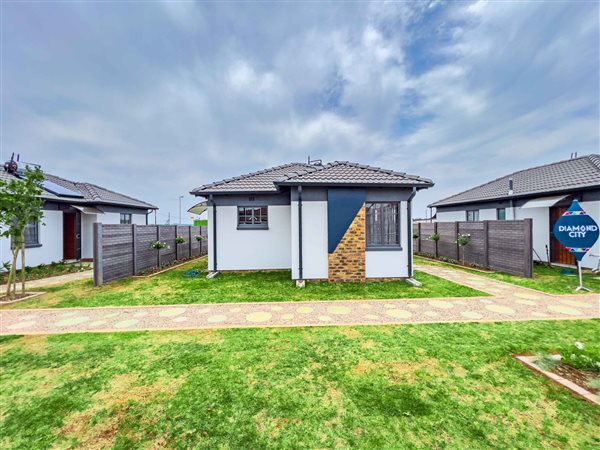 3 Bed House in Silver Lakes