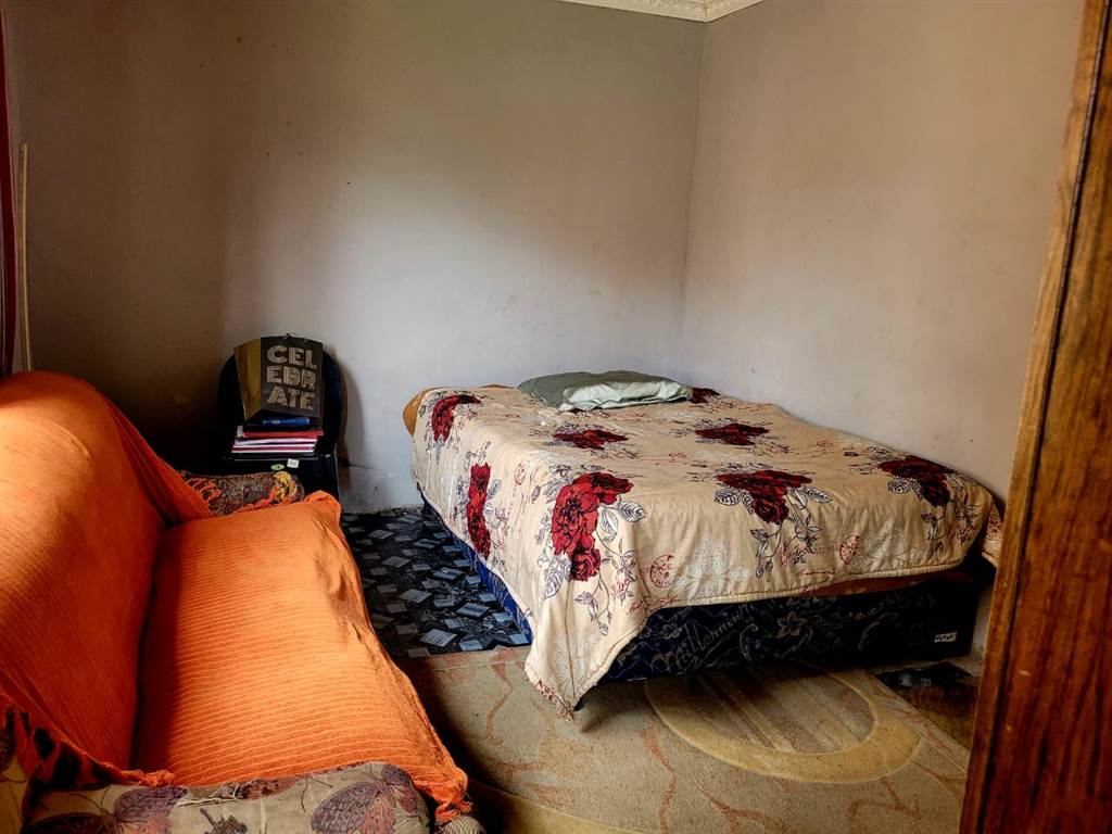 4 Bed House in Mdantsane photo number 19