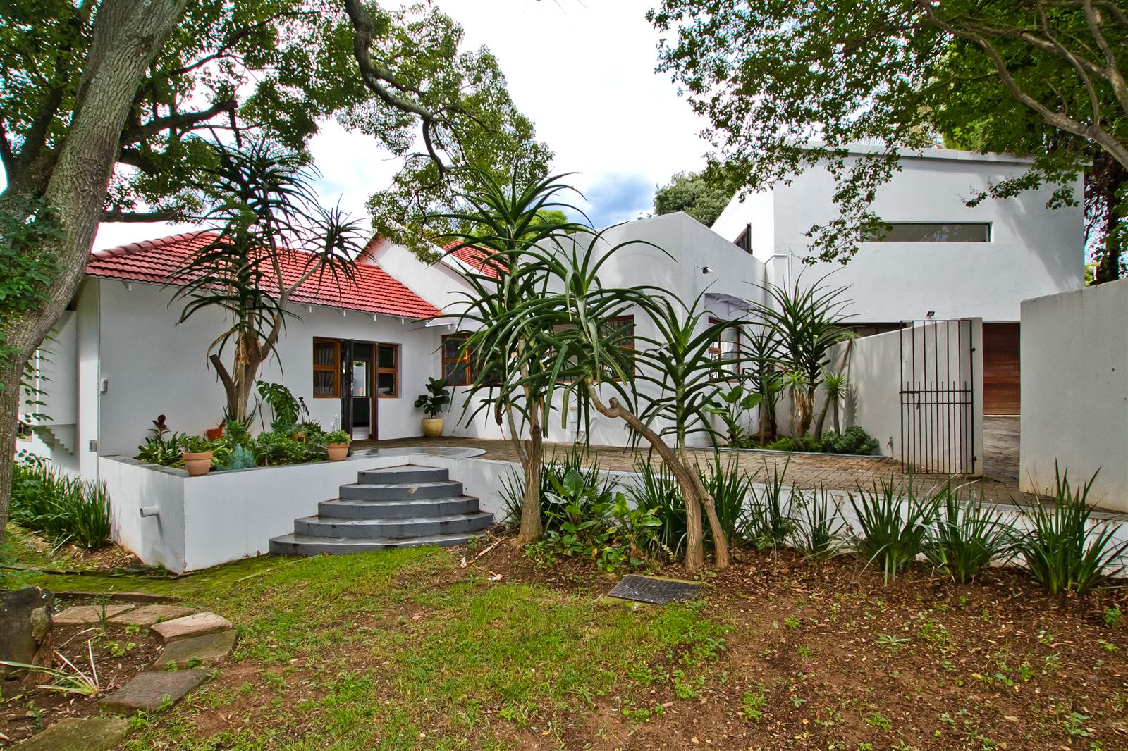 4 Bed House in Risidale photo number 3