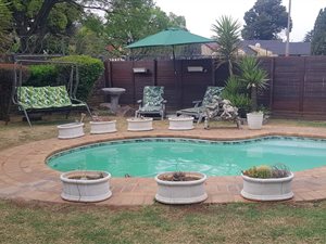 4 Bed House in Ravensklip