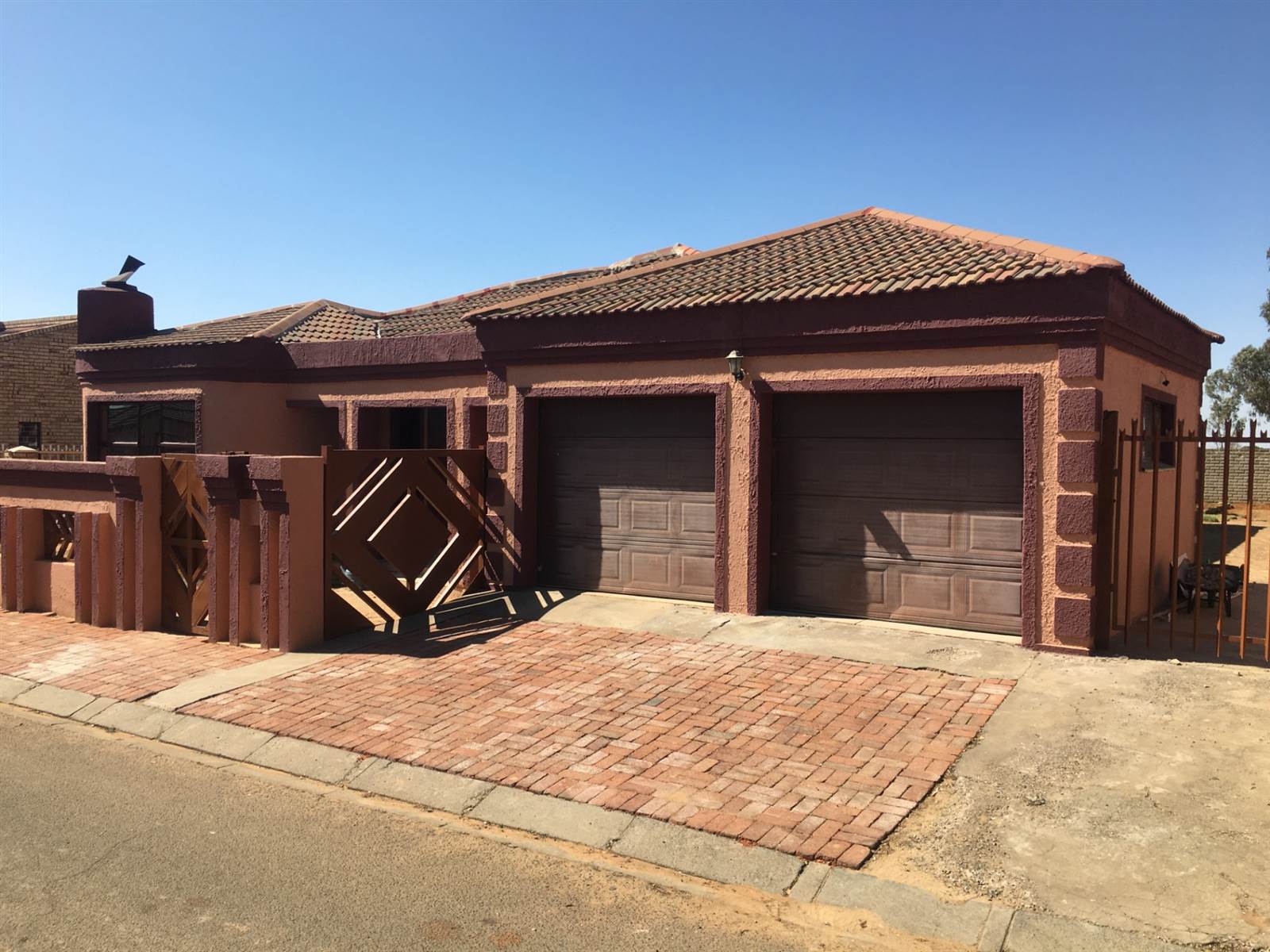 4 Bed House in Bloemfontein photo number 12