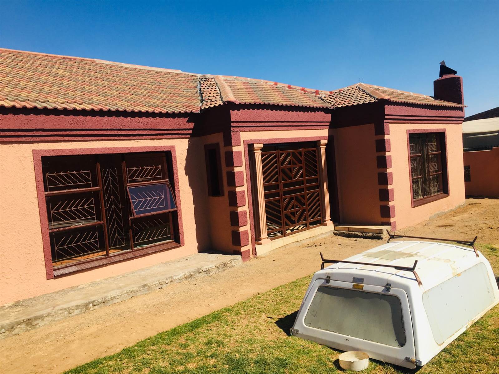 4 Bed House in Bloemfontein photo number 3