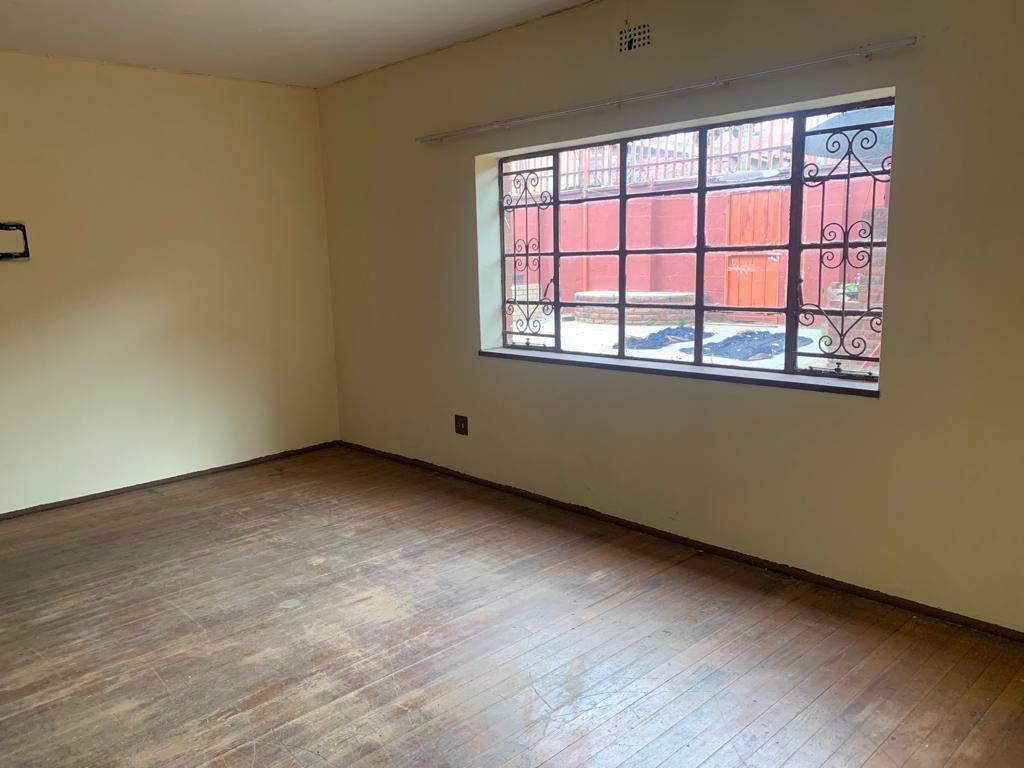 1 Bed Flat in Turffontein photo number 17