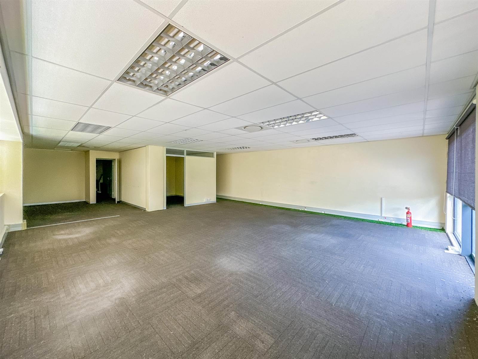 107  m² Office Space in Westville photo number 10