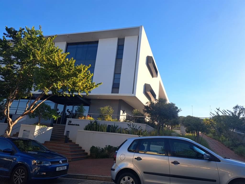 615  m² Office Space in Umhlanga Ridge photo number 2