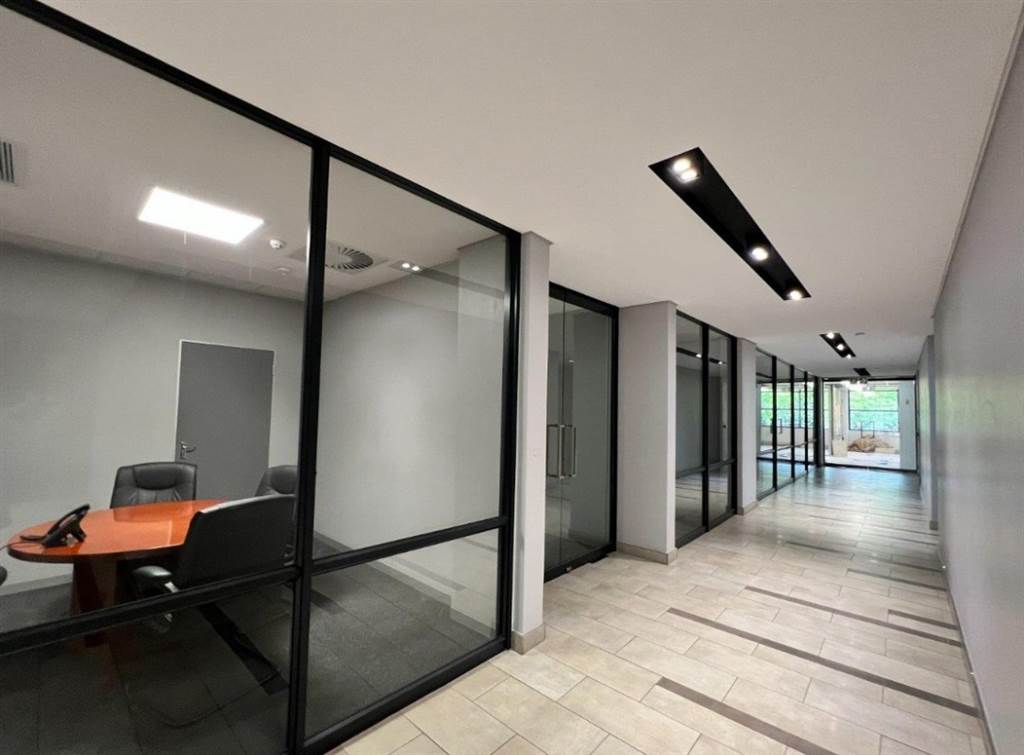 615  m² Office Space in Umhlanga Ridge photo number 13