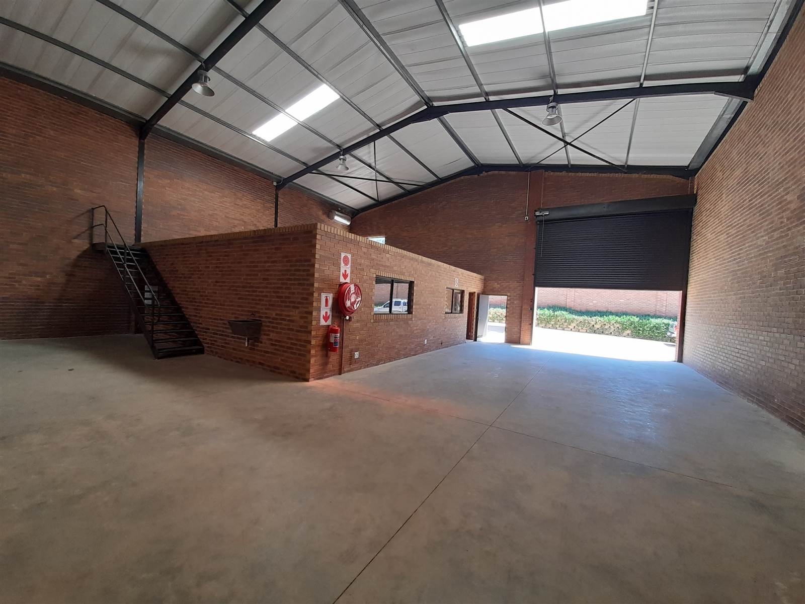 535  m² Industrial space in Pomona photo number 6
