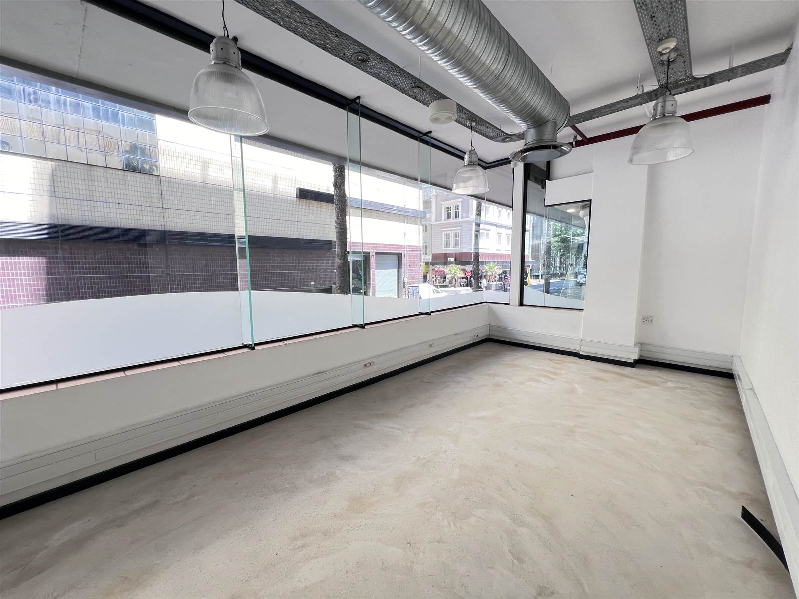 680  m² Retail Space in Cape Town City Centre photo number 9