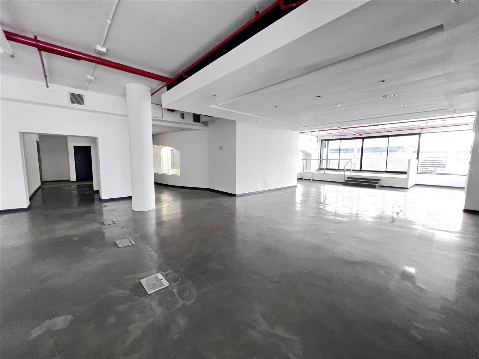 680  m² Retail Space in Cape Town City Centre photo number 1