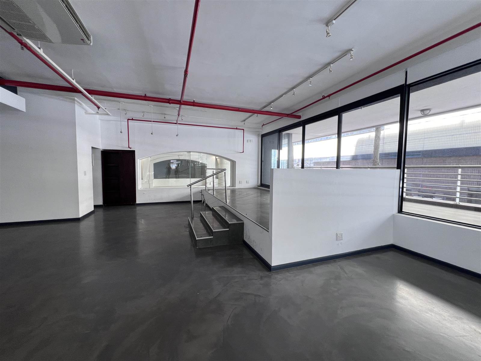 680  m² Retail Space in Cape Town City Centre photo number 4