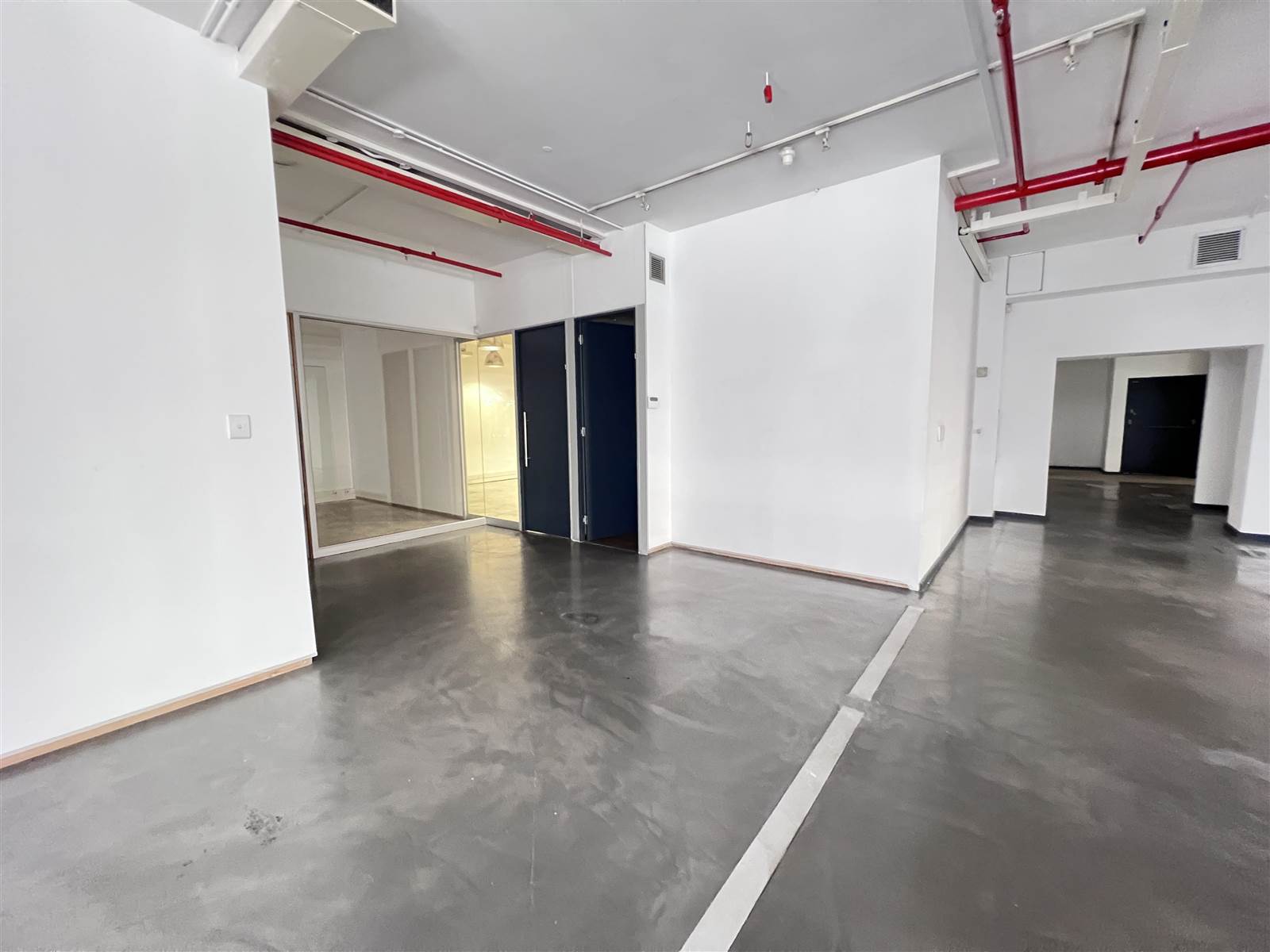 680  m² Retail Space in Cape Town City Centre photo number 6