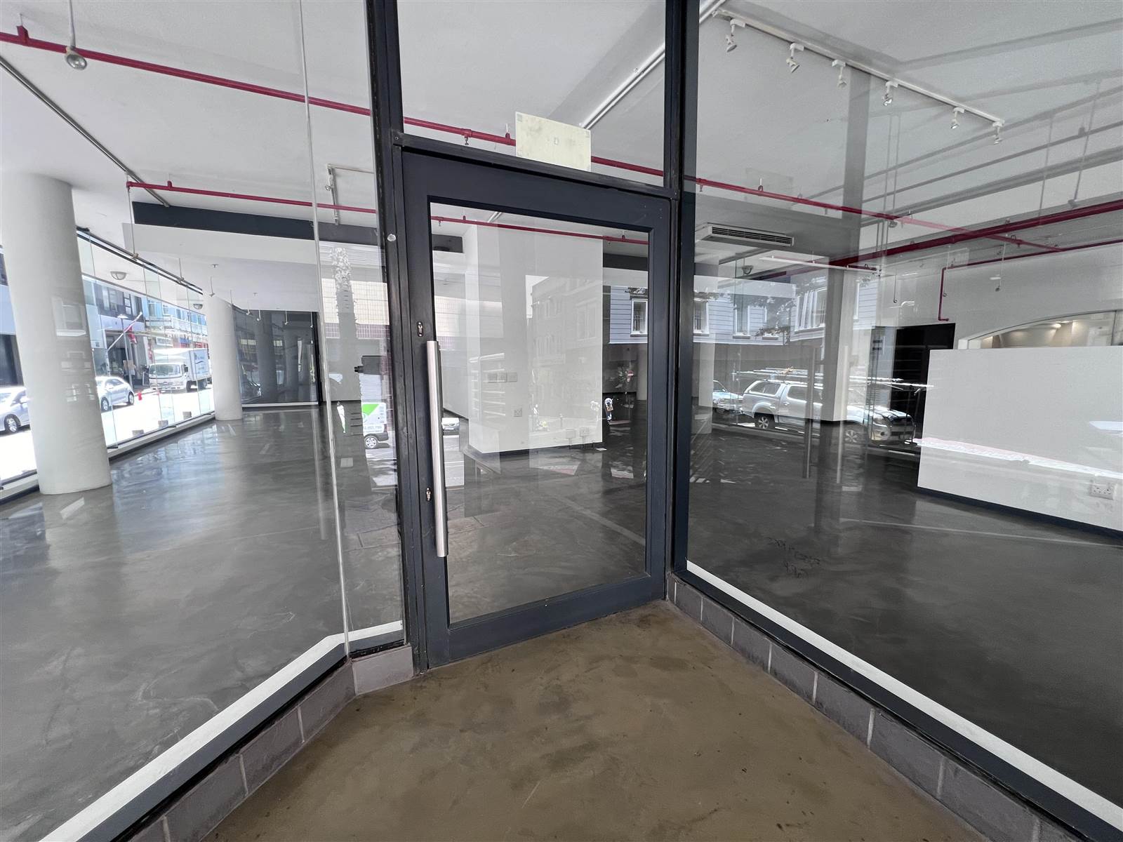 680  m² Retail Space in Cape Town City Centre photo number 3