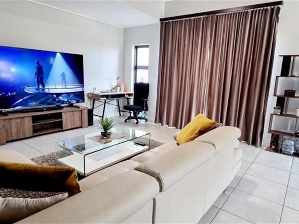 2 Bed Penthouse in Waterfall Estate