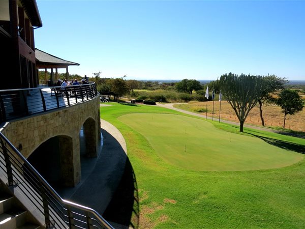 1000 m² Land available in Euphoria Golf Estate