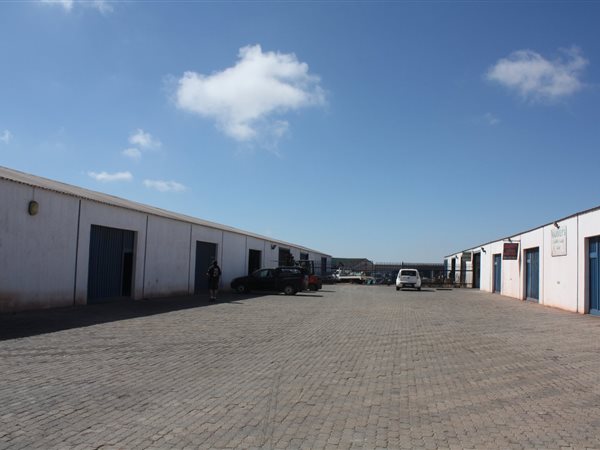 200  m² Commercial space