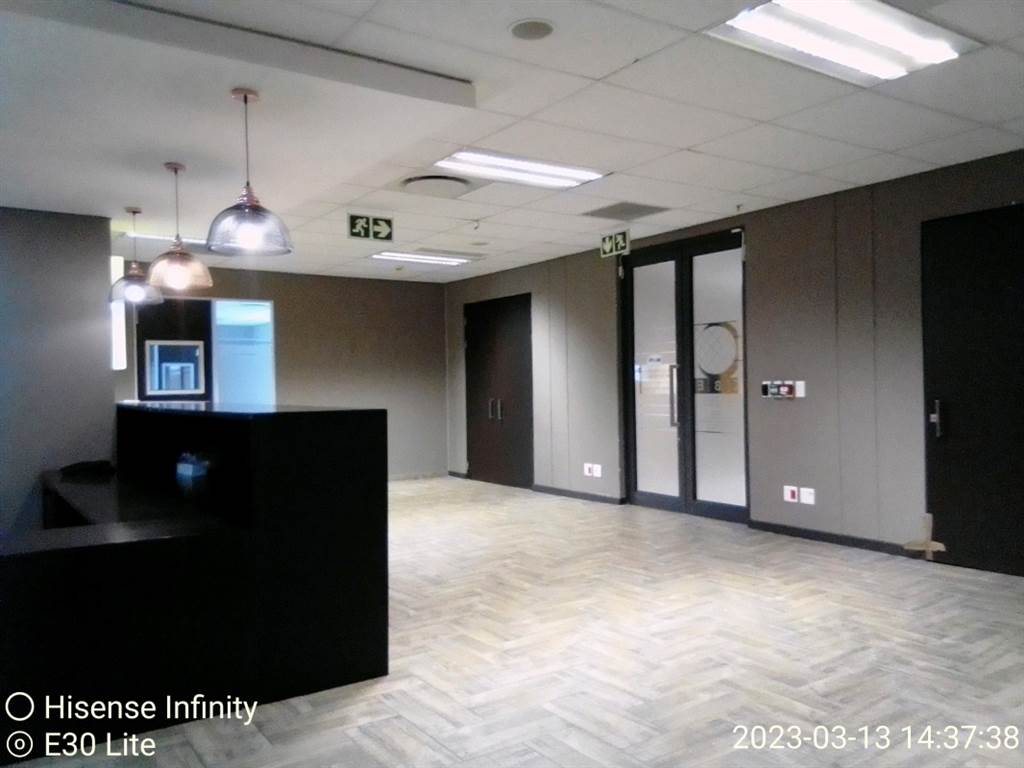 1733  m² Office Space in Waterkloof Glen photo number 8