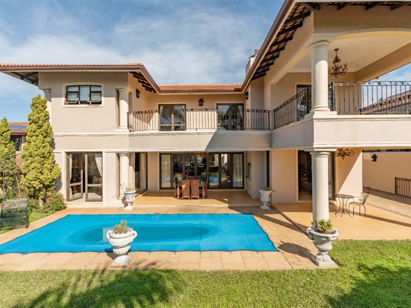 4 Bedroom House 4 Bedroom House