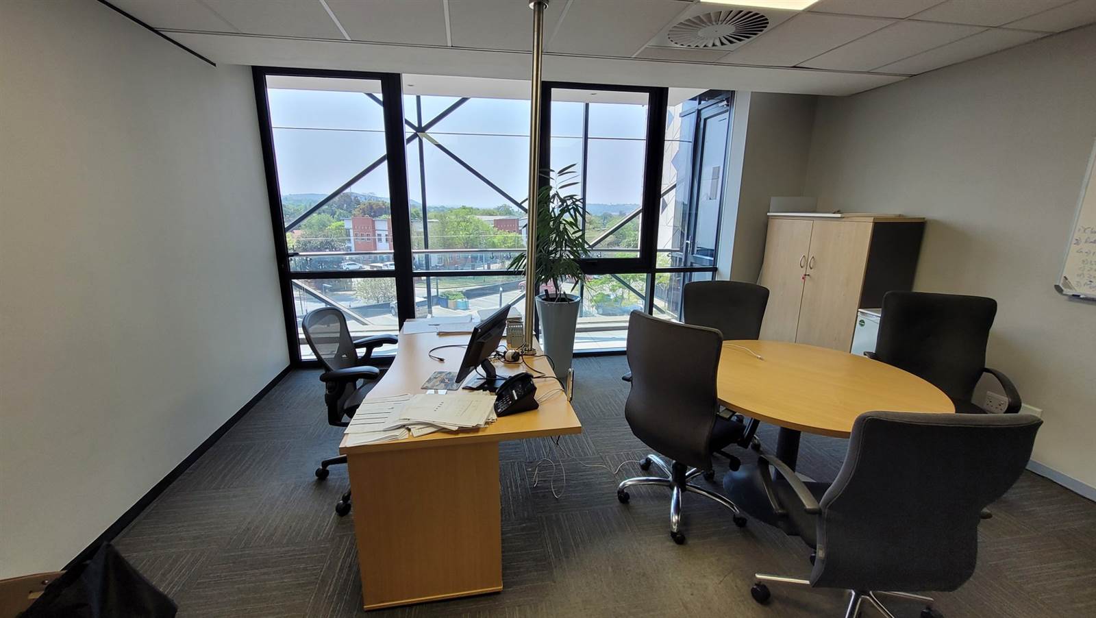 268  m² Office Space in Menlyn photo number 15