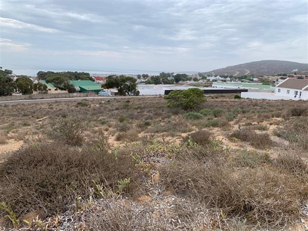 872 m² Land available in St Helena Bay