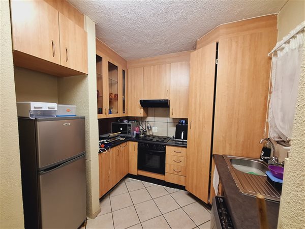 2 Bed Apartment in Nimrod Park