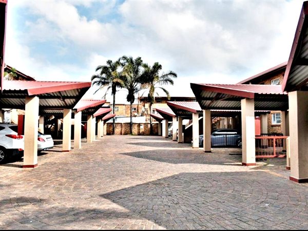 2 Bedroom Townhouse 2 Bedroom Townhouse