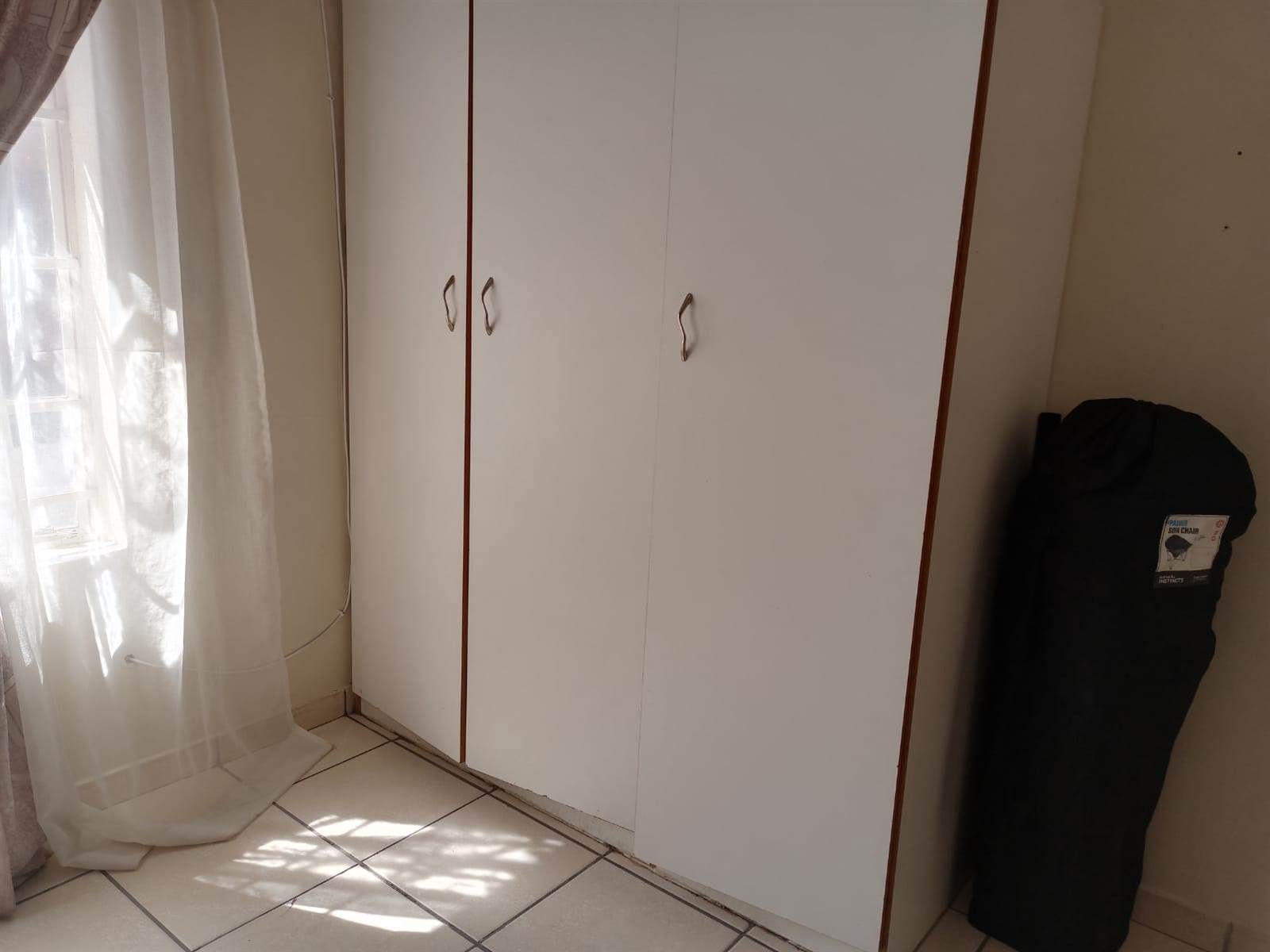 2 Bed Apartment in Bo Dorp photo number 8