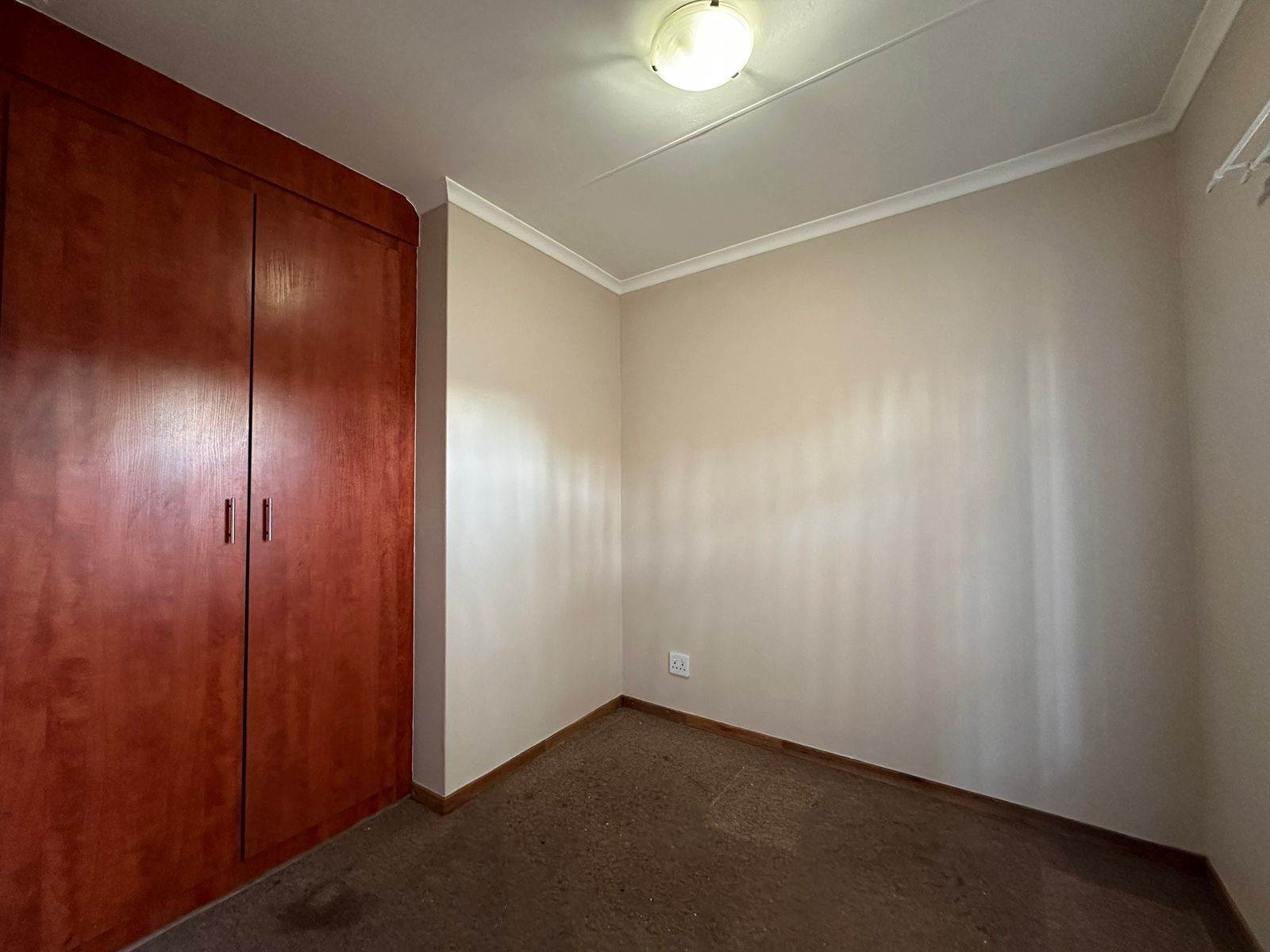 2 Bed Townhouse in Highveld Park photo number 8