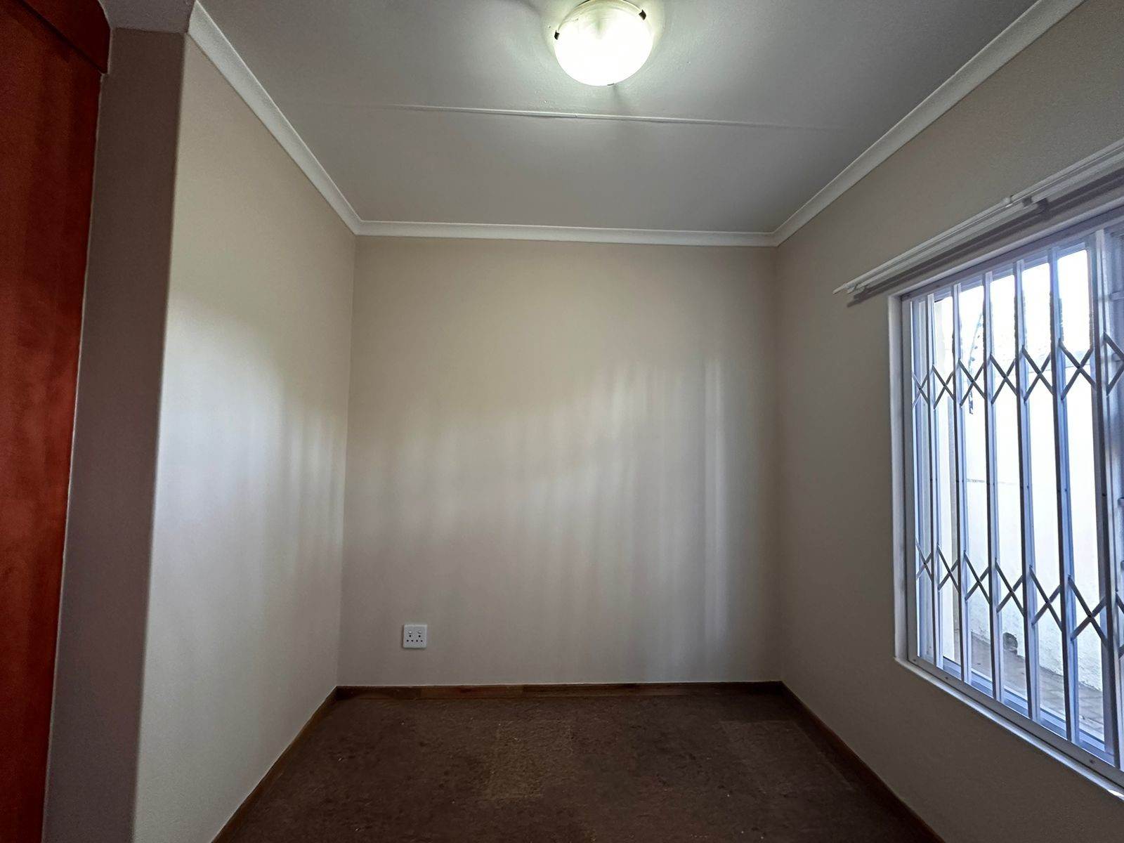 2 Bed Townhouse in Highveld Park photo number 7