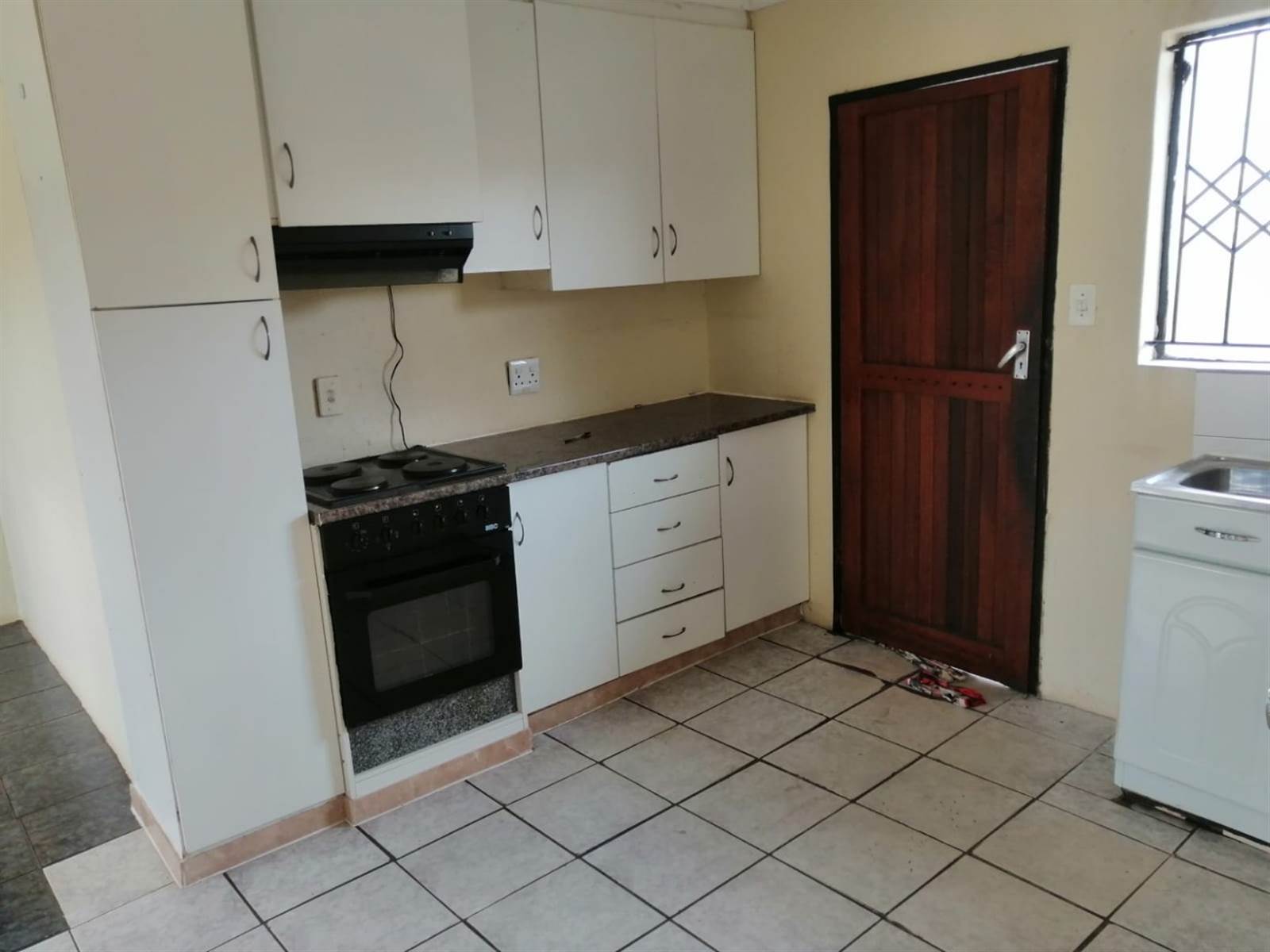 3 Bed House in Naturena photo number 6