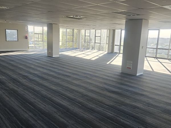 3 117  m² Office Space