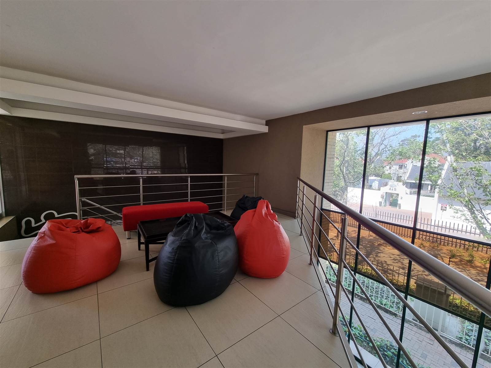 216  m² Commercial space in Rivonia photo number 7