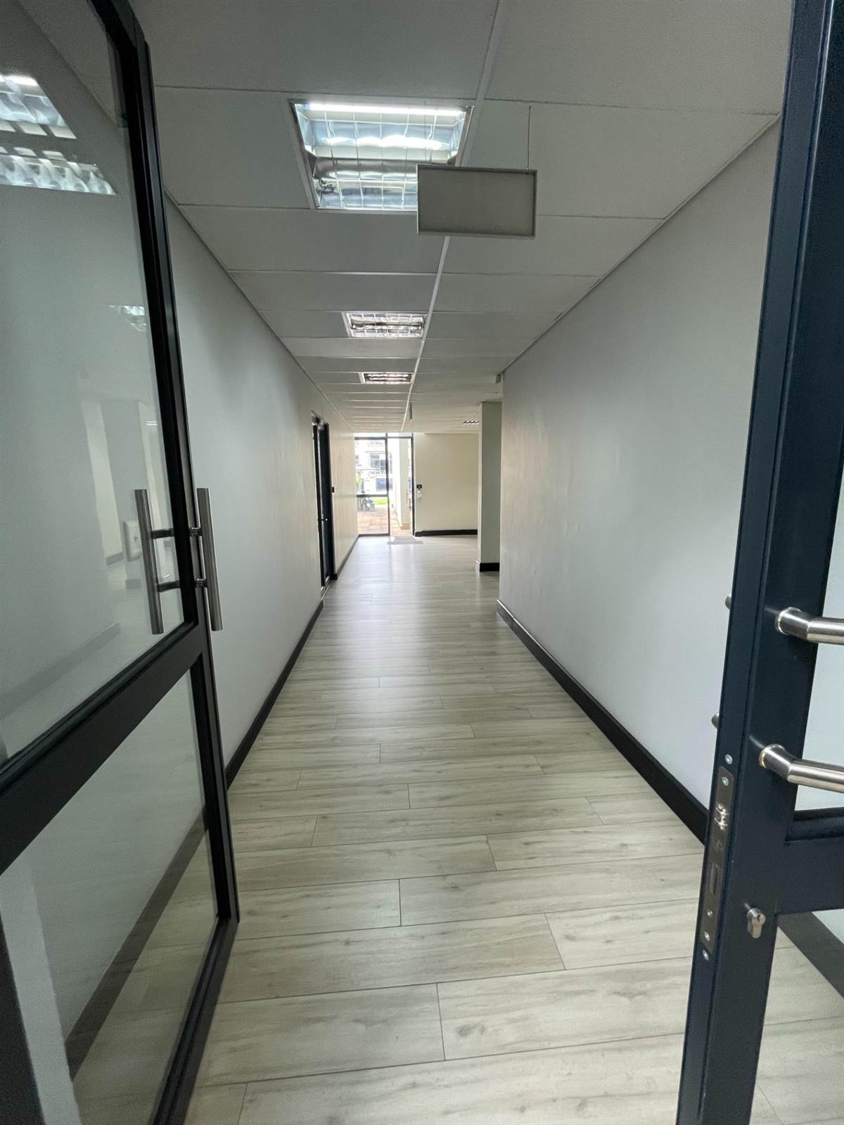 27108  m² Office Space in Bryanston photo number 11