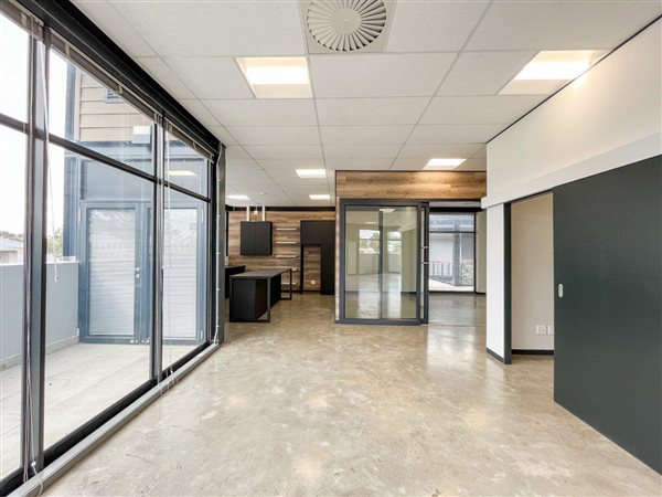 157  m² Office Space in Durbanville