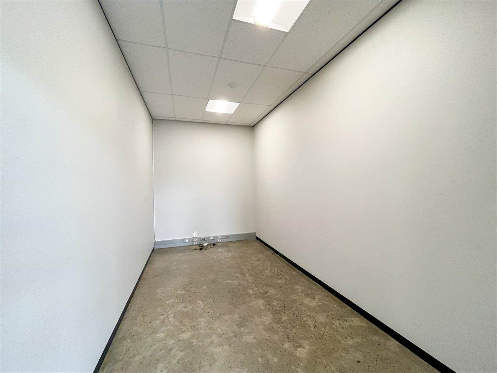 157  m² Office Space in Durbanville photo number 10
