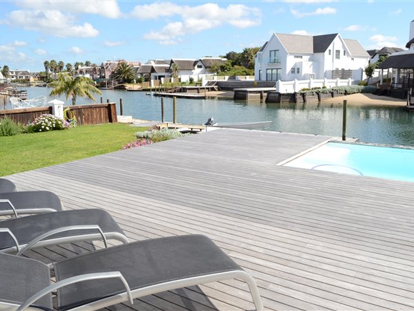 6 Bed House in St Francis Bay Canals