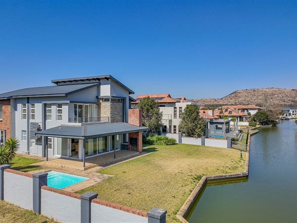5 Bedroom House 5 Bedroom House