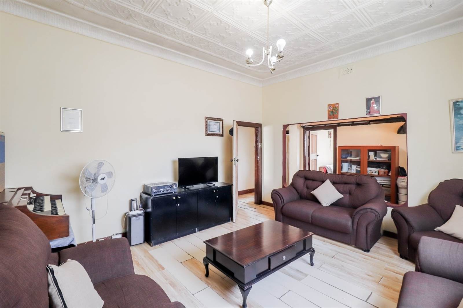 2 Bed House in Turffontein photo number 5