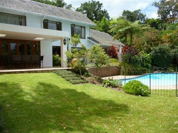 4 Bedroom House 4 Bedroom House