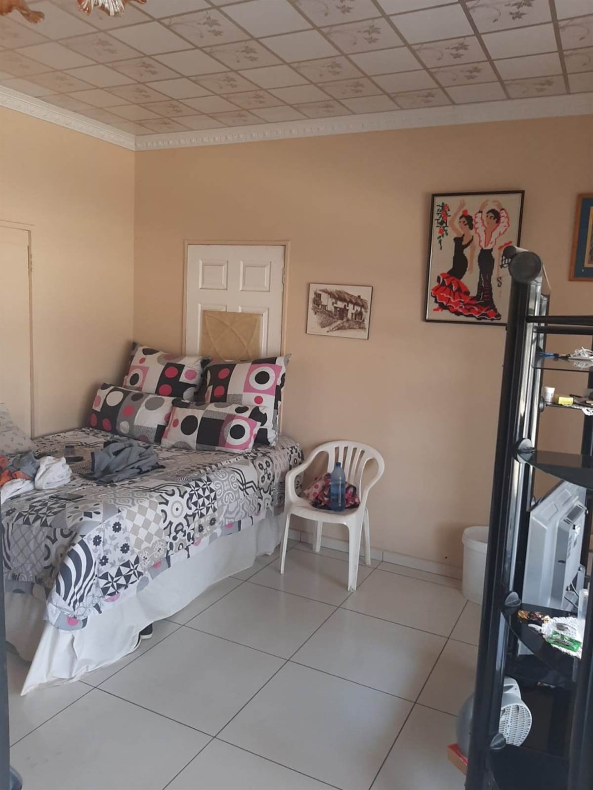 17 Bed House in Klerksdorp photo number 4
