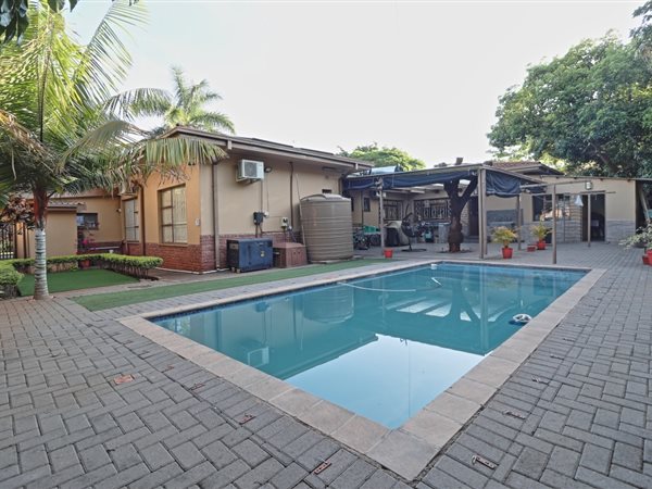 6 Bed House in Malelane