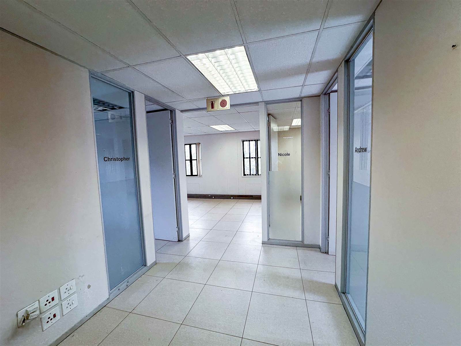 194  m² Commercial space in Bryanston photo number 14