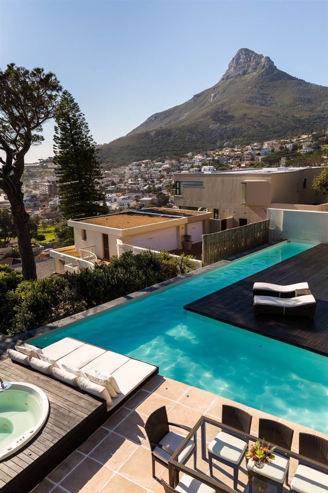 6 Bed House in Camps Bay photo number 13