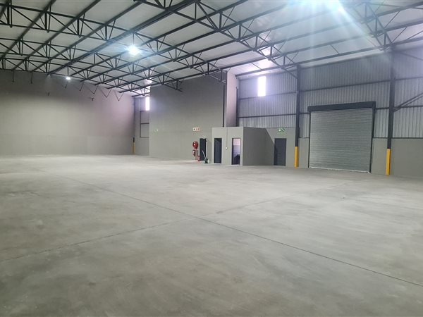 654  m² Industrial space in Knopjeslaagte