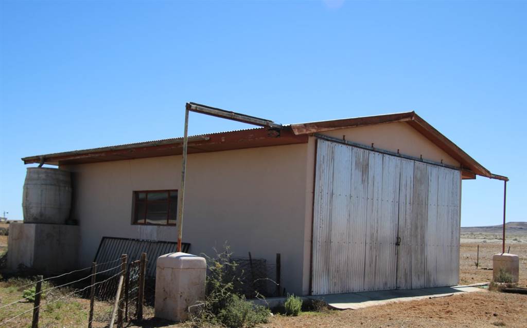 2784 ha Farm in Loeriesfontein photo number 12
